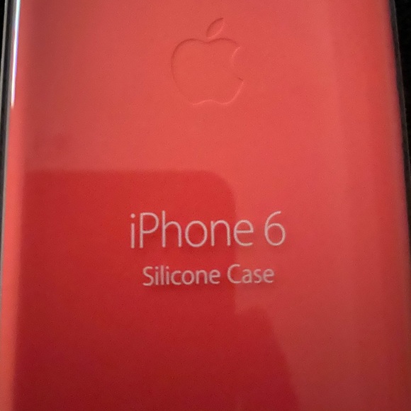 iPhone 6 pink case. - Picture 2 of 6